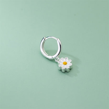 New Cute Daisy Flower Pendant Hoop Earrings For Women Trending Korean Sweet Circle Earrings Girl Wedding Party Jewelry Gift