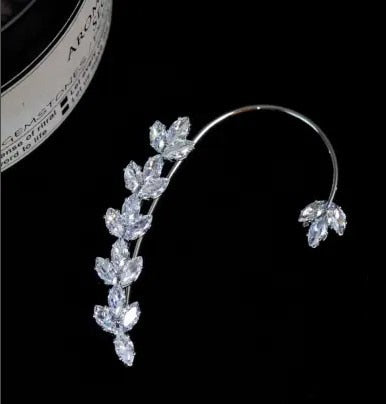 Korean Elf Butterfly Ear Cuff Without Piercing Clip Earrings for Women Elegant Sparkling Zircon Crystal Ear Clip Wedding Jewelry