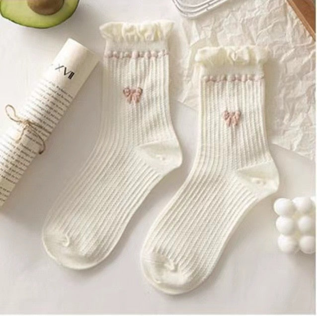 Simple White Socks Versatile Lovely Bowknot Small Flowers Women's Medium Tube Socks kawaii Harajuku jk Lolita Girls Cotton Socks