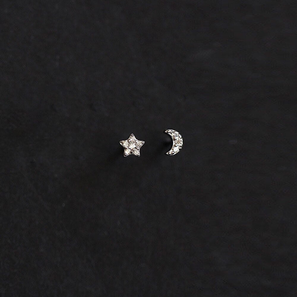 Fashion Astronaut Star Moon Stud Earrings Women Silver Color Zircon Asymmetric Lovely Mini Ear Pierced Studs Party Jewelry Gifts