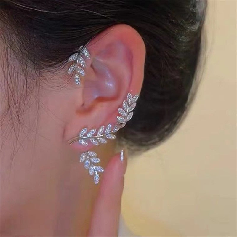 Korean Elf Butterfly Ear Cuff Without Piercing Clip Earrings for Women Elegant Sparkling Zircon Crystal Ear Clip Wedding Jewelry