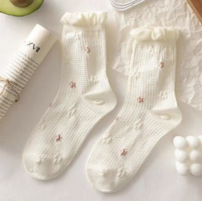 Simple White Socks Versatile Lovely Bowknot Small Flowers Women's Medium Tube Socks kawaii Harajuku jk Lolita Girls Cotton Socks
