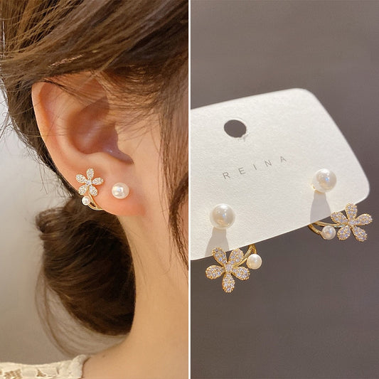 New Korean Light Luxury Imitation Pearl Flower Stud Earrings Ladies Fashion Crystal Elegant Jewelry Everyday Party Gift