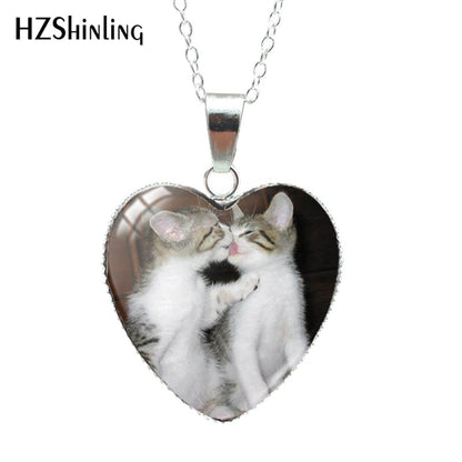 Cartoon Cats Patten Heart Shaped Glass Dome Necklace Fashion Cute Animal Handmade Crafts Jewelry