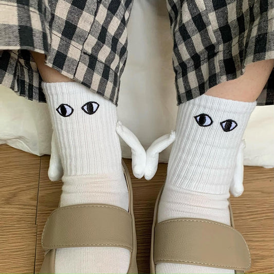 Fashion Funny Creative Magnetic Attraction Hands Black White Cartoon Eyes Couples Socks 1 Pair Club Celebrity Couple Socks Ins