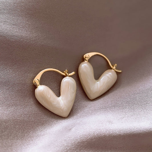 New Korean Light Luxury White Oil Dropping Love Stud Earrings For Women Fashion Elegant Metal Jewelry Gifts