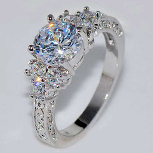 New Fashion Trend Simple Women's Rings Zircon Rings Popular Temperament Elegant Personality Jewelry Accessories Wedding Gift